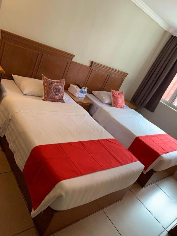 River Park Hotel Сибу Екстериор снимка